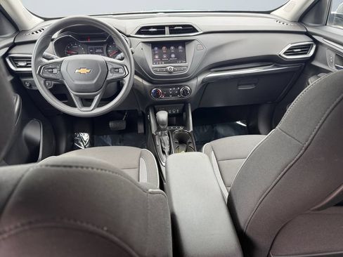 Used 2023 Chevrolet TrailBlazer LT FWD image 10