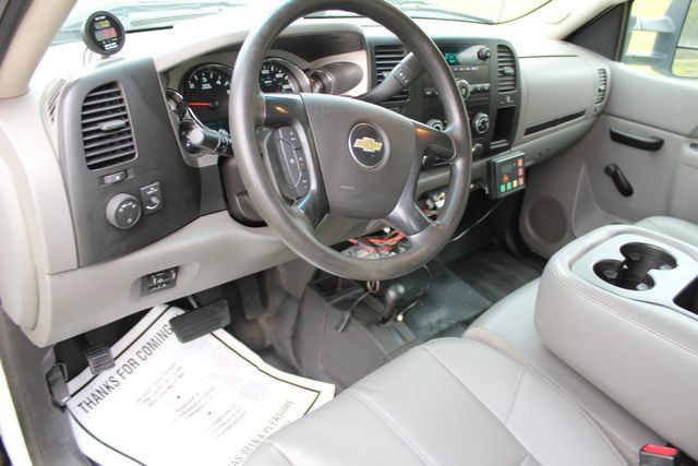 Used 2014 Chevrolet Silverado 3500 W/T AWD/4WD image 16