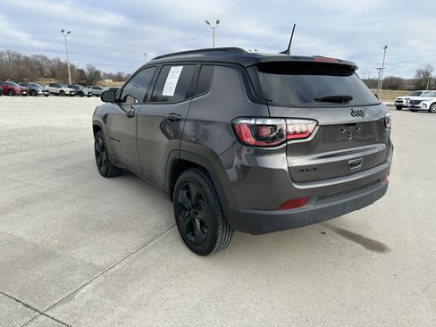 Used 2021 Jeep Compass Latitude w/ Sun and Sound Group image 4