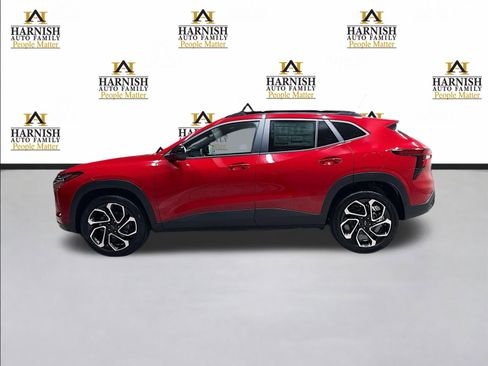 New 2026 Chevrolet Trax RS w/ Sunroof Package FWD image 11
