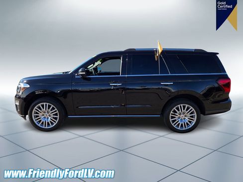Certified 2024 Ford Expedition Limited image 3