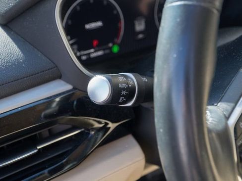 Used 2023 Acura MDX SH-AWD image 30