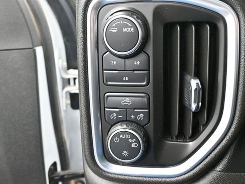 Used 2021 Chevrolet Silverado 2500 LT w/ Z71 Off-Road Package image 20