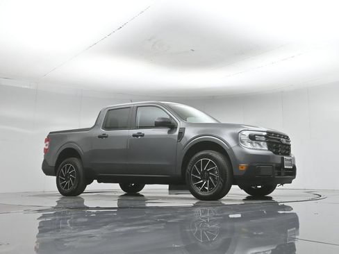 Used 2023 Ford Maverick XL FWD image 3