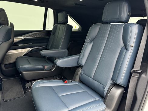 New 2025 Cadillac Escalade IQ Sport 2 w/ LPO, ONYX Package image 12