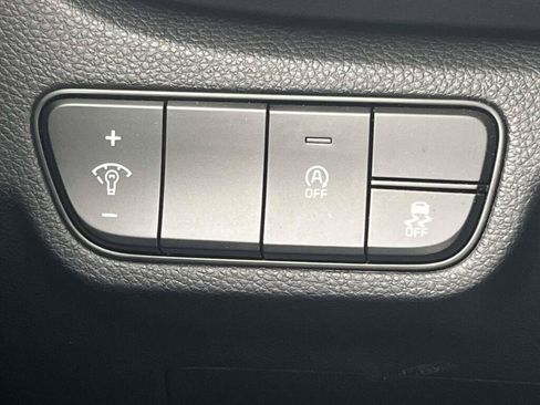 Used 2024 Kia Seltos EX AWD/4WD image 30