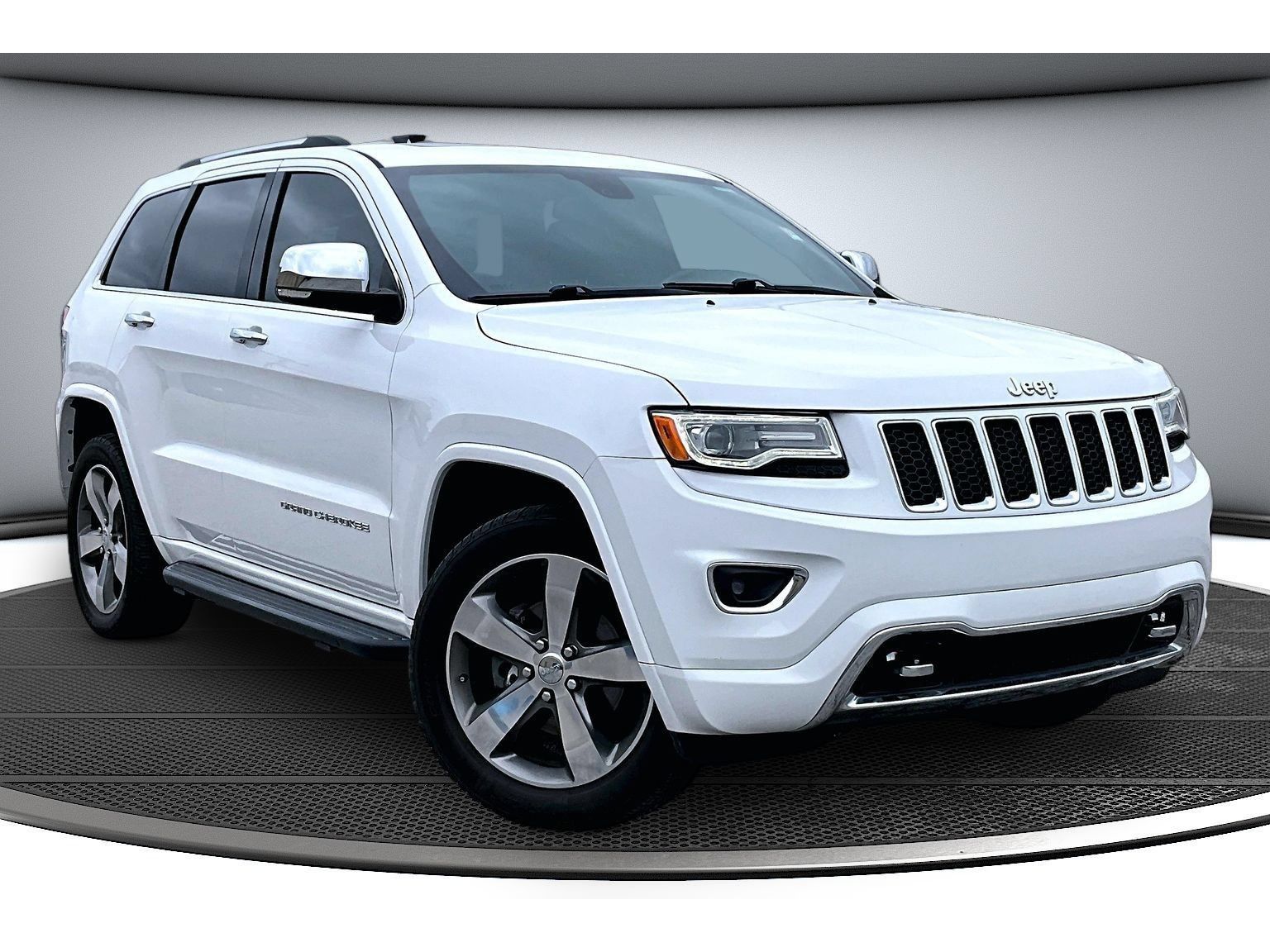 Used 2016 Jeep Grand Cherokee Overland AWD/4WD image 2