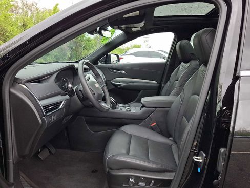 Used 2023 Cadillac XT4 Premium Luxury AWD/4WD image 14
