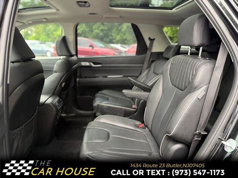 Used 2023 Hyundai Palisade Limited AWD/4WD image 16