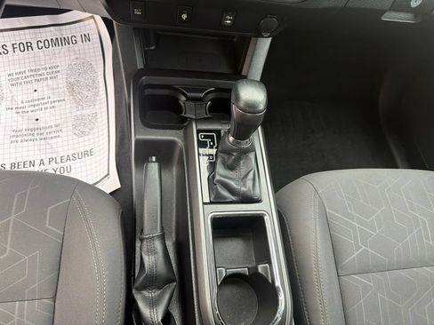 Used 2016 Toyota Tacoma TRD Sport w/ Towing Package AWD/4WD image 20