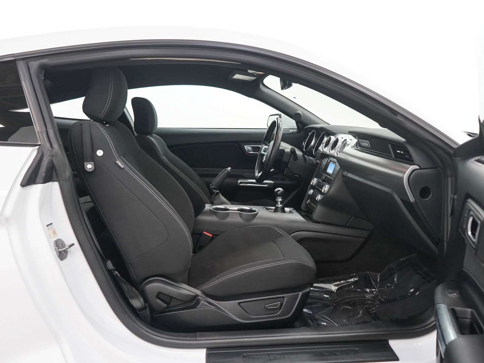 Used 2022 Ford Mustang GT RWD image 11