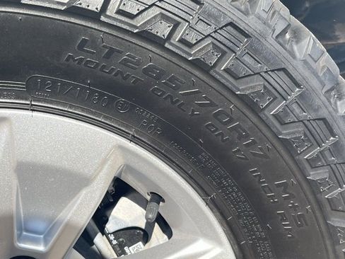 Used 2019 Chevrolet Silverado 1500 LT w/ Convenience Package image 11