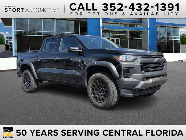Used 2024 Chevrolet Colorado Trail Boss w/ Technology Package AWD/4WD image 1