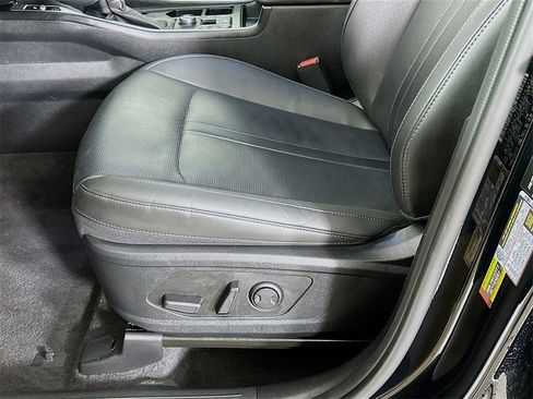 Certified 2025 Kia Sorento S w/ Panoramic Sunroof Package image 27