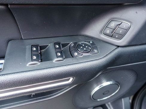 Used 2024 Ford Expedition Max XLT image 24