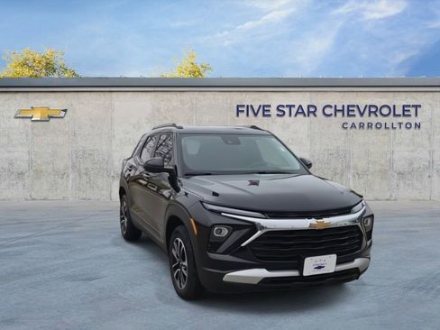 Certified 2024 Chevrolet TrailBlazer LT image 2