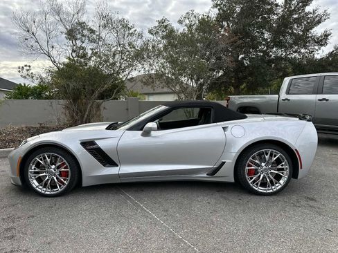 Used 2015 Chevrolet Corvette Z06 w/ 3LZ Preferred Equipment Group image 3