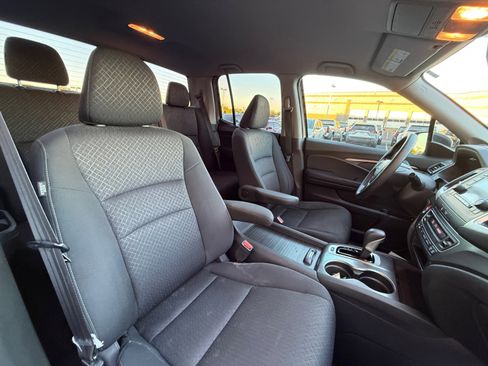Used 2017 Honda Ridgeline RT image 19