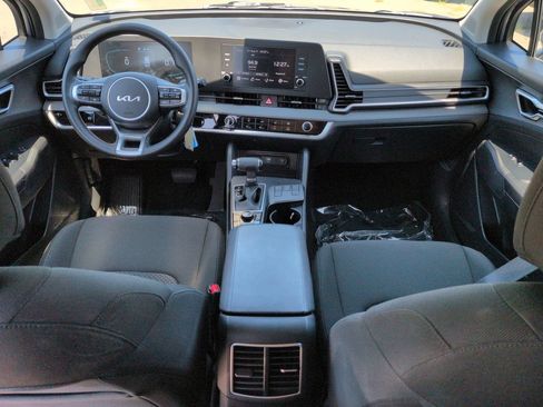 Certified 2025 Kia Sportage LX FWD image 15
