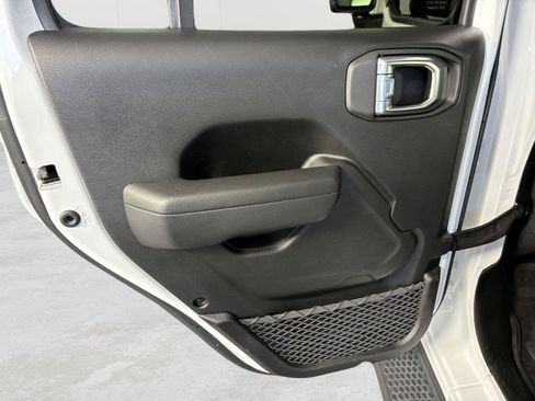 Used 2023 Jeep Wrangler Unlimited Sport AWD/4WD image 22