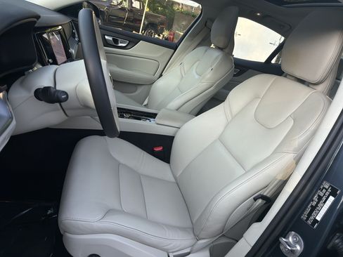 Certified 2024 Volvo S60 B5 Core w/ Climate Package AWD/4WD image 16
