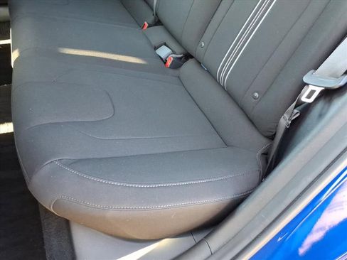 Used 2023 Hyundai Elantra SEL image 33