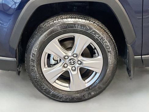 Used 2025 Toyota RAV4 XLE w/ Convenience Package AWD/4WD image 32