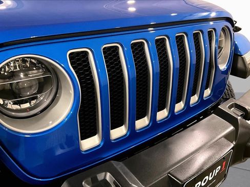 Used 2021 Jeep Wrangler Unlimited Sahara AWD/4WD image 30