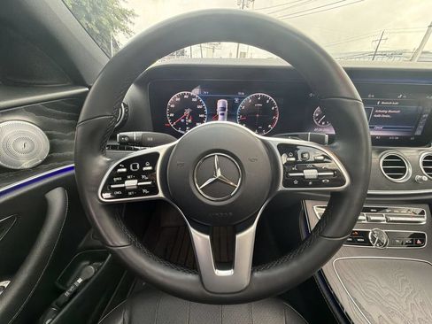Used 2019 Mercedes-Benz E 300 4MATIC image 23