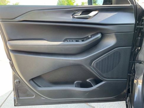 New 2025 Jeep Grand Cherokee L Laredo w/ Luxury Tech Group I image 35