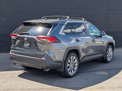 Used 2021 Toyota RAV4 XLE Premium AWD/4WD image 3