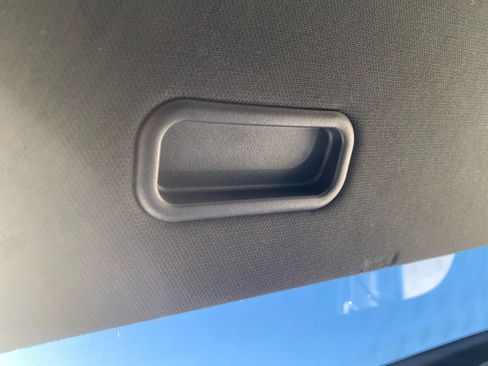 Used 2022 Jeep Grand Cherokee Limited image 24