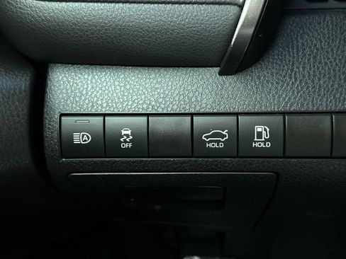 Used 2023 Toyota Camry LE image 21