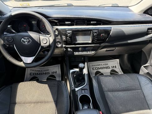 Used 2015 Toyota Corolla S FWD image 19