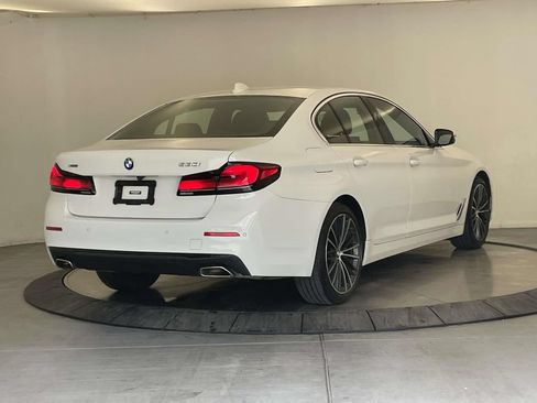 Used 2022 BMW 530i xDrive w/ Premium Package AWD/4WD image 5