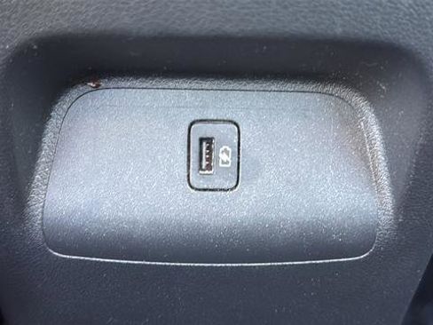 Used 2024 Nissan Sentra SR w/ SR Premium Package FWD image 18
