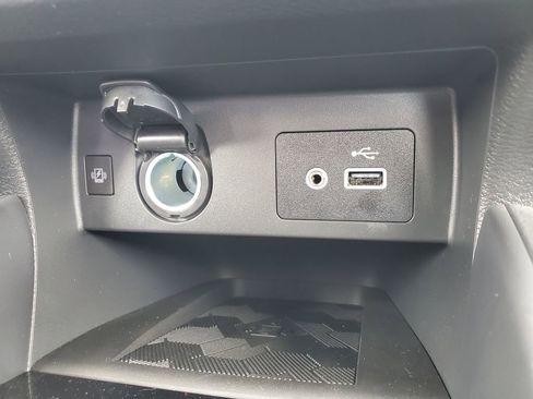 New 2025 Nissan Versa SV image 24