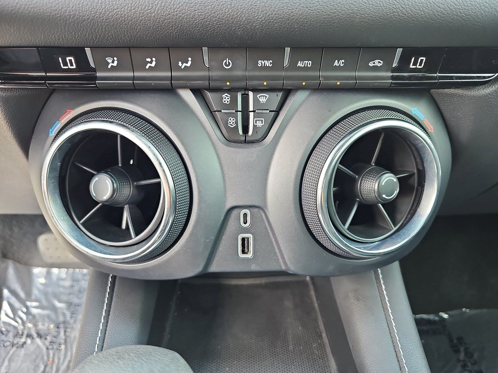 Used 2023 Chevrolet Blazer LT FWD image 26