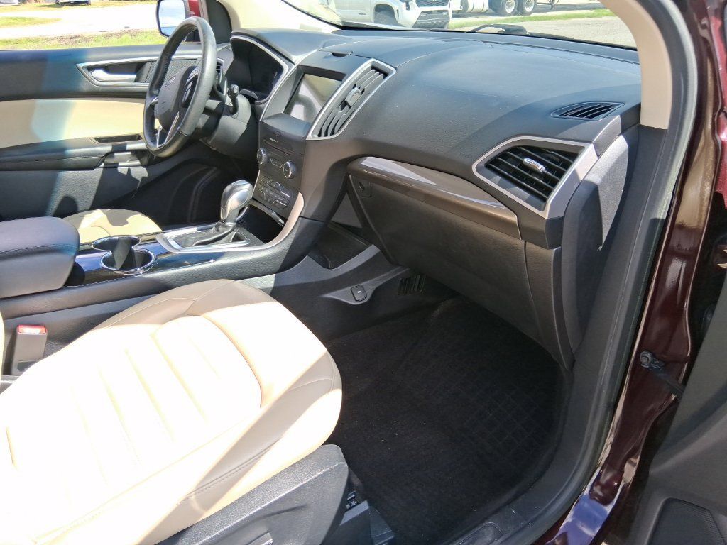 Used 2017 Ford Edge SEL w/ Equipment Group 201A FWD image 15