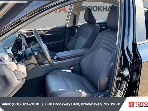 Used 2026 Toyota Camry LE FWD image 18