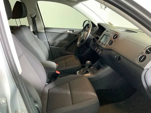 Used 2018 Volkswagen Tiguan Limited AWD/4WD image 29