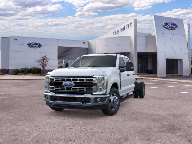 New 2025 Ford F350 XL w/ XL Chrome Package RWD image 3