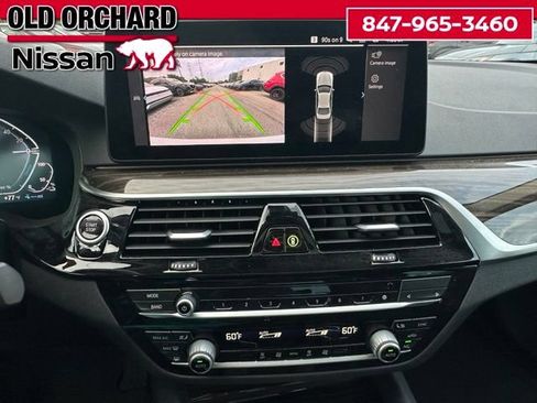 Used 2022 BMW 530e xDrive AWD/4WD image 18