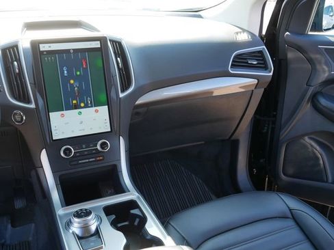 Used 2024 Ford Edge SEL w/ Convenience Package image 23