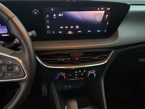 Used 2024 Buick Encore GX Preferred FWD image 21