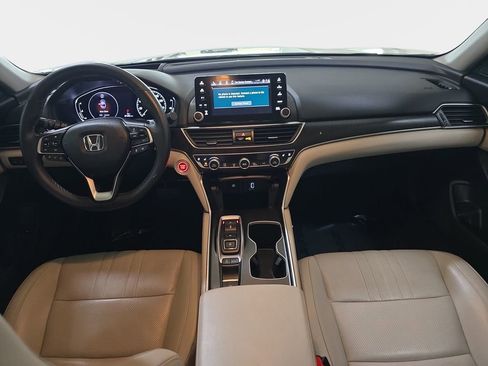 Used 2018 Honda Accord Touring image 12