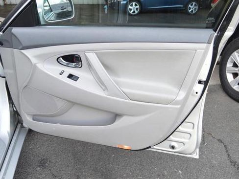 Used 2009 Toyota Camry Hybrid image 27