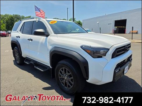 Used 2025 Toyota 4Runner SR5 AWD/4WD image 1