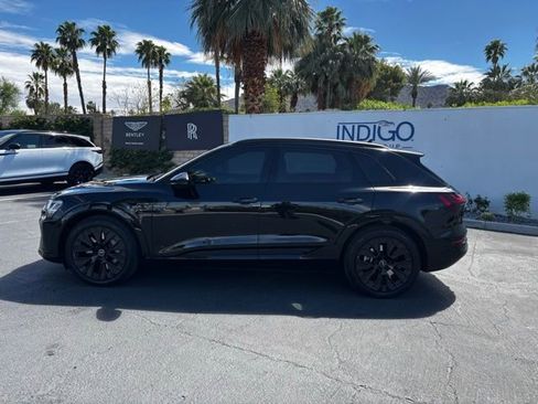 Used 2024 Audi Q8 e-tron Prestige w/ Prestige Package image 8