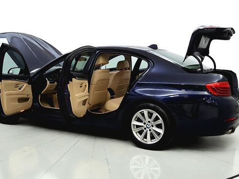 Used 2014 BMW 528i xDrive Sedan AWD/4WD image 12